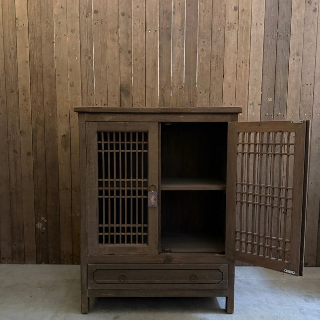 Driftwood kast Nepali