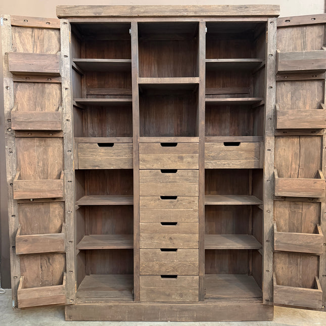 Driftwood Kast XL Bram – Grote Landelijke Kast van Oud Hout met Lades en Deuren