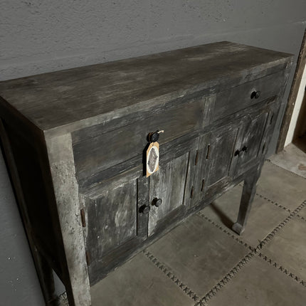 Uniek India Kastje – 4 Deuren & 2 Lades