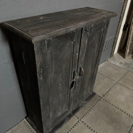 Uniek India Kastje – 2 Deuren met Plankenvak-Indeling