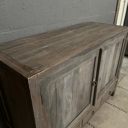 Rough Wood dressoir – 2 deuren, 3 lades