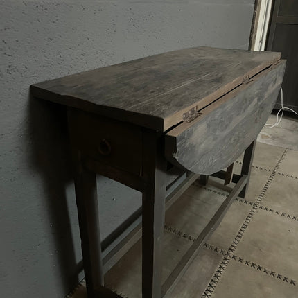 Rough Wood hangoor tafel