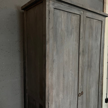 Old Grey kast – 2 deuren met open onderstel