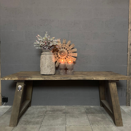 Rough Wood eettafel met A-poot 200 cm