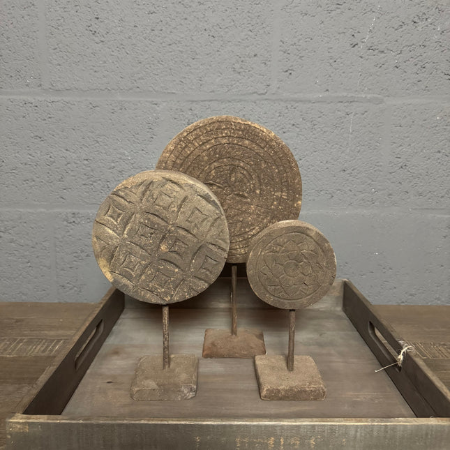 Set Unieke Houten Ornamenten op Voet – Handgemaakt & Authentiek