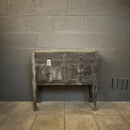 Uniek India Kastje – 4 Deuren & 2 Lades