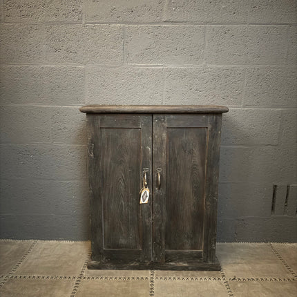 Uniek India Kastje – 2 Deuren met Plankenvak-Indeling