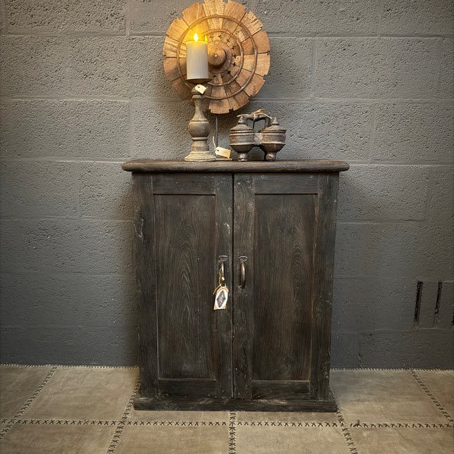 Uniek India Kastje – 2 Deuren met Plankenvak-Indeling