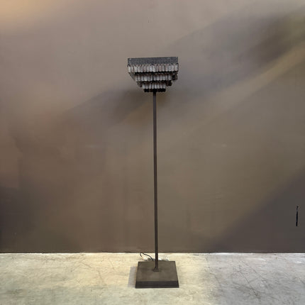 Trapa Living Staande Lamp Dhari Vierkant | Metalen Vloerlamp met Decoratieve Hangers