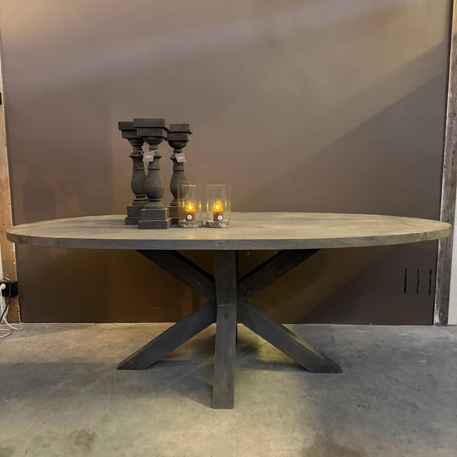 Old Grey Ovale Eettafel met Spinnenpoot | Landelijke Eettafel