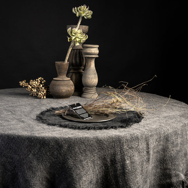Linnen Jara Placemat Rond Stonewash – Grof Linnen met Franjes