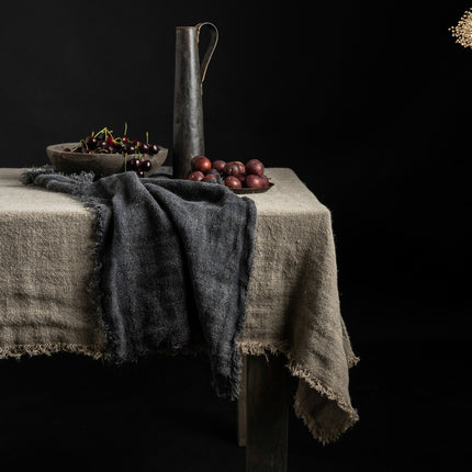 Linnen Sifra Tafelloper Stonewash – 100% Linnen met Franjes